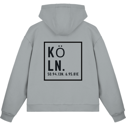 Köln Koordinaten (großer Druck auf dem Rücken) - Fluffy Boxcut Zipper