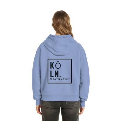 Köln Koordinaten (großer Druck auf dem Rücken) - Fluffy Boxcut Zipper